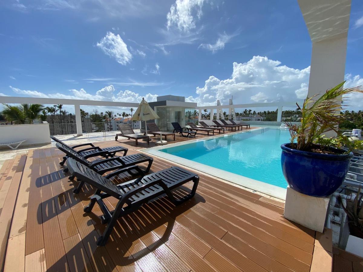 Deluxe Ducassi Rooftop Pool - Playa Los Corales Apartahotel